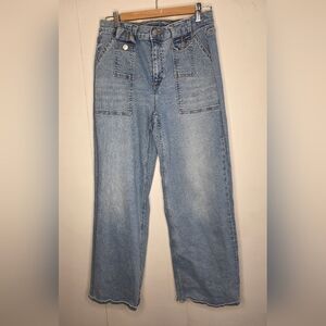 Yoga Lily Jeans. Wide Leg, Light Wash Size 31 Women's